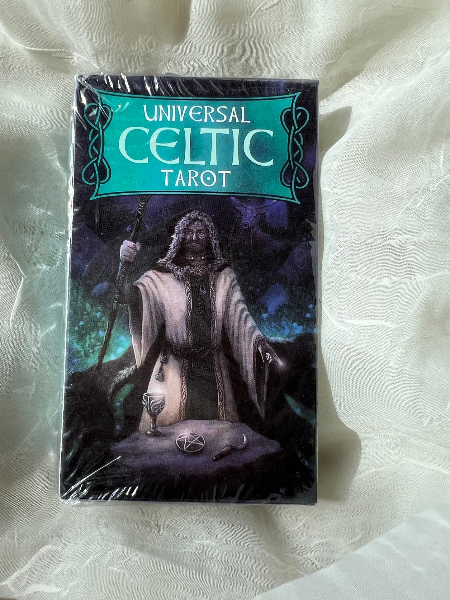 Universal Celtic Tarot cards